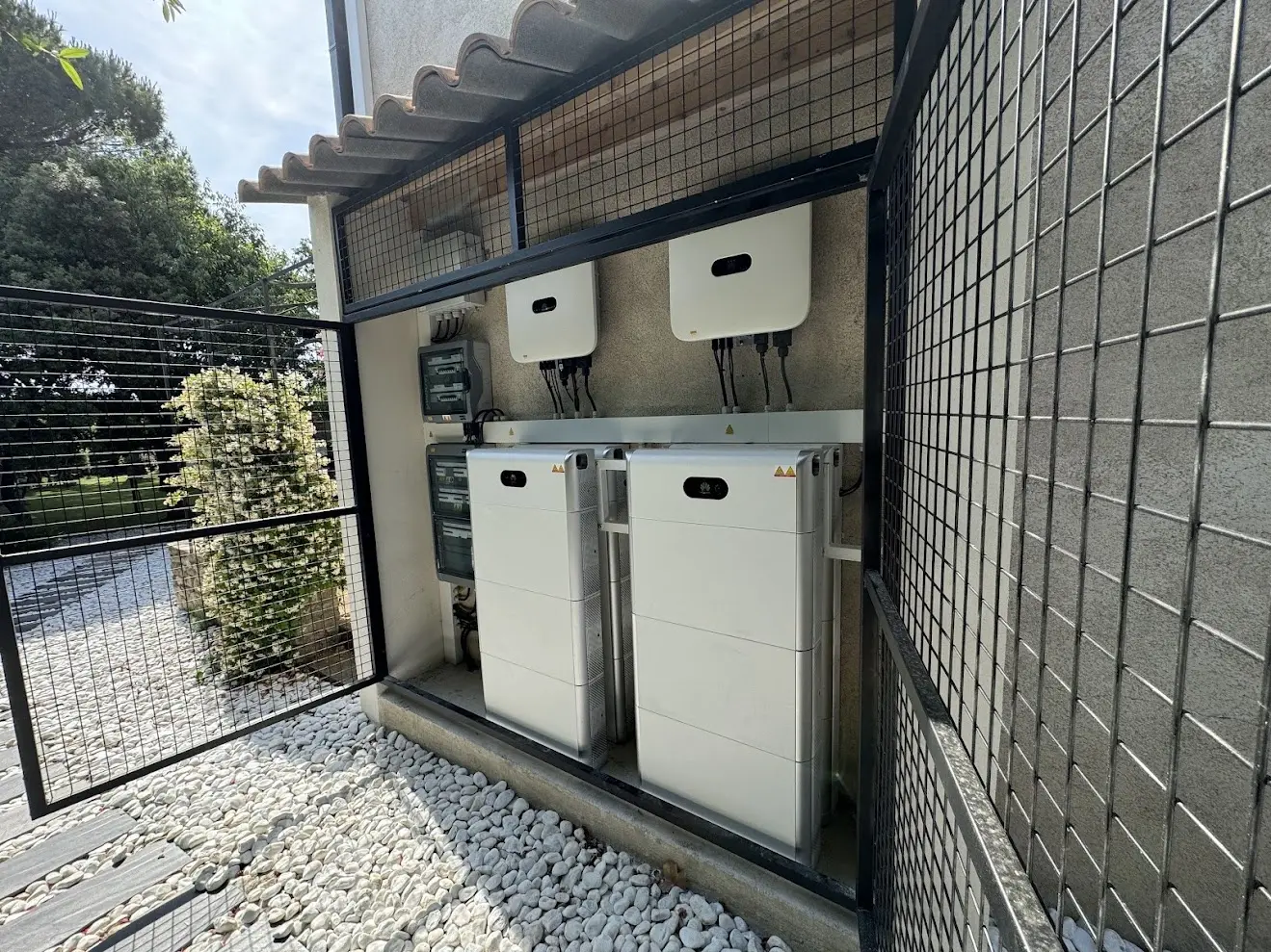 Batteries de stockage solaire installées à Montpellier par Captain Solar