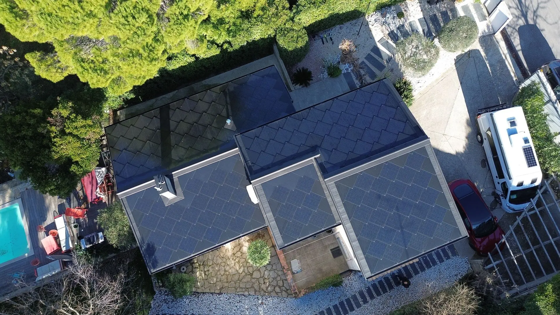 Panneaux solaires et maison ancienne : ce qu'il faut savoir